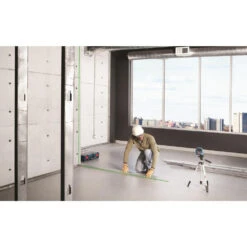 Factory Reconditioned Bosch GLL100GX-RT Green-Beam Self-Leveling Cross-Line Laser -DeWALT Sales Shop bshrgll100gxrt d