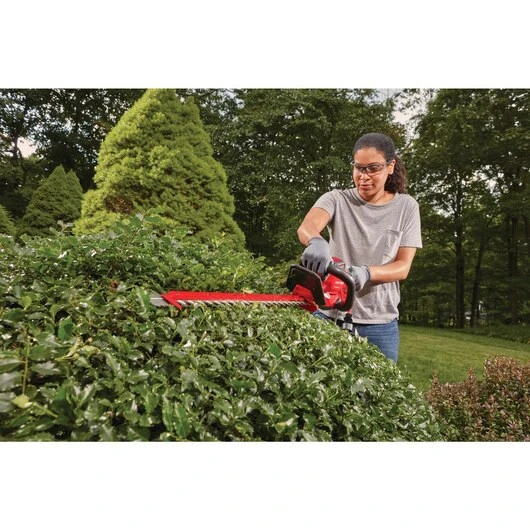 Craftsman CMEHTS824 4 Amp 24 In. Corded Hedge Trimmer With Power Saw 9 Craftsman CMEHTS824 4 Amp 24 In. Corded Hedge Trimmer With Power Saw - Image 7