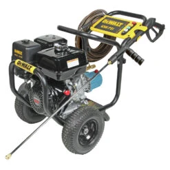 DeWALT Sales Shop 35 Dewalt 60605 4200 PSI 4.0 GPM Gas Pressure Washer Powered By HONDA
