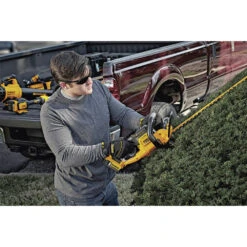 Dewalt DCHT820P1 20V MAX Brushed Lithium-Ion 22 In. Cordless Hedge Trimmer Kit (5 Ah) -DeWALT Sales Shop dewndcht820p1 b