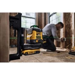 Dewalt DCLE34031D1 20V Lithium-Ion Cordless 3x360 Line Laser Kit (2 Ah) -DeWALT Sales Shop dewndcle34031d1 e