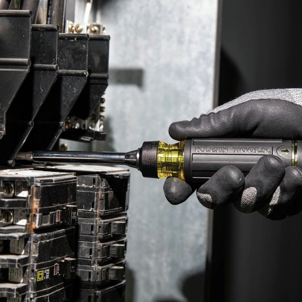 Klein Tools 32305 15-in-1 Multi-Bit Ratcheting Screwdriver 11 Klein Tools 32305 15-in-1 Multi-Bit Ratcheting Screwdriver - Image 9