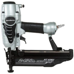 Metabo HPT NT65M2SM 16-Gauge 2-1/2 In. Oil-Free Straight Finish Nailer Kit