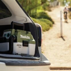 Makita ADCV11Z Outdoor Adventure 18V LXT Brushless Lithium-Ion Cordless Wet/Dry Vacuum (Tool Only) -DeWALT Sales Shop mktnadcv11z d