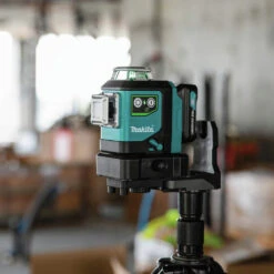 Makita SK700GDNAJ 12V Max CXT Lithium-Ion Self-Leveling 360 Degrees Cordless 3-Plane Green Laser Kit (2 Ah) -DeWALT Sales Shop mktnsk700gdnaj h