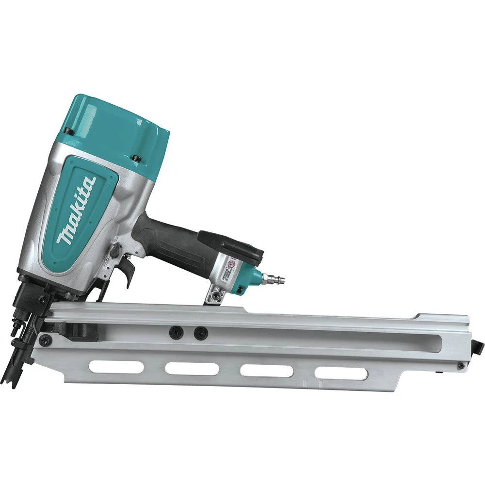 Factory Reconditioned Makita AN924-R 21-Degree Full Round Head 3-1/2 In. Framing Nailer 4 Factory Reconditioned Makita AN924-R 21-Degree Full Round Head 3-1/2 In. Framing Nailer - Image 2